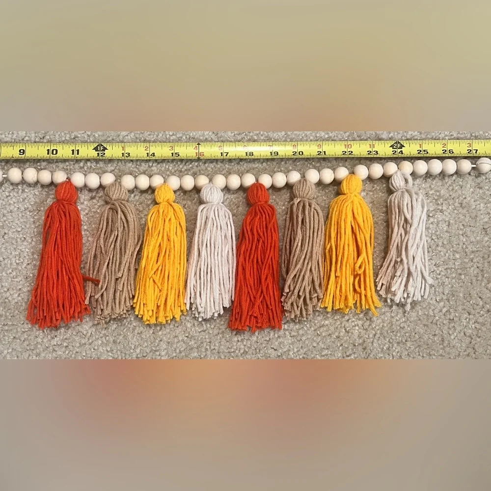 1pc Autumn-Themed Fireplace Garland Wall Hanging -Wooden Beads Tassel Decoration